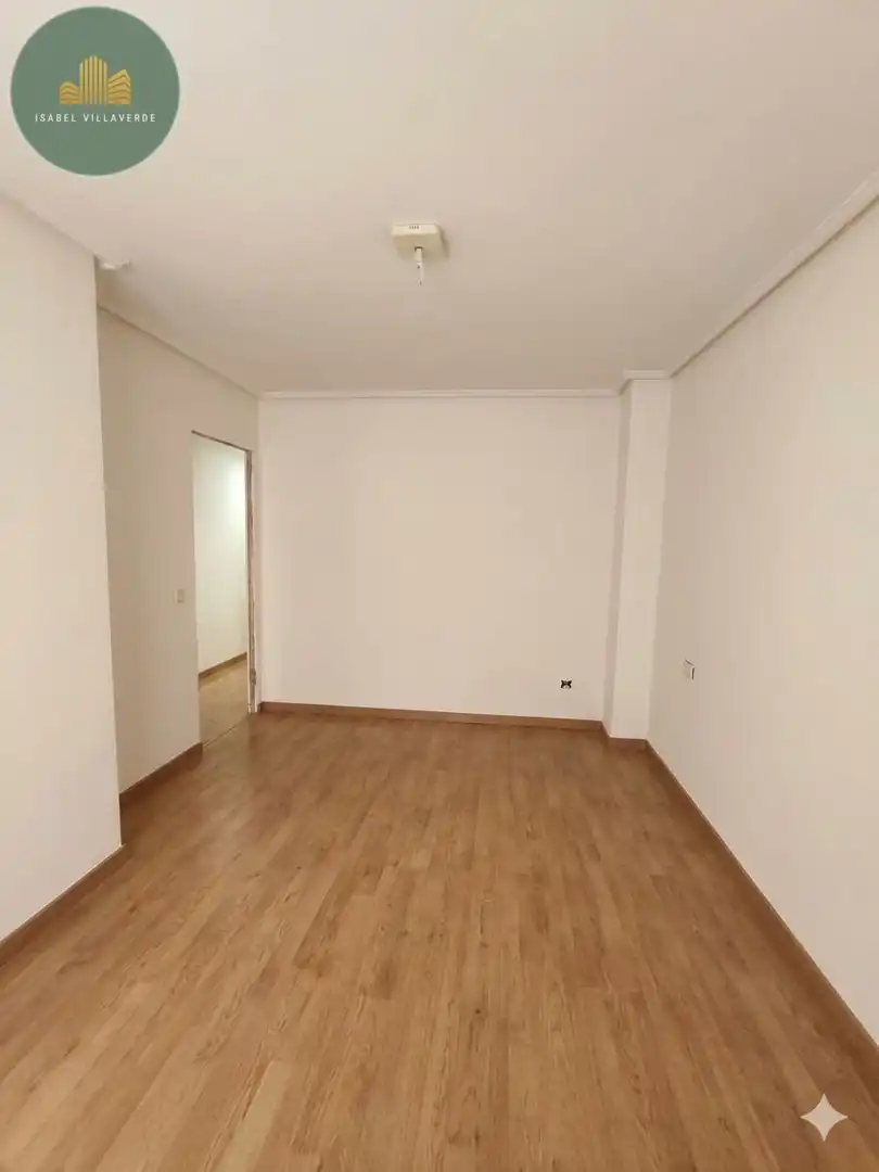 Wohnung zum Verkauf in A Coruña Capital  mit Abstellraum