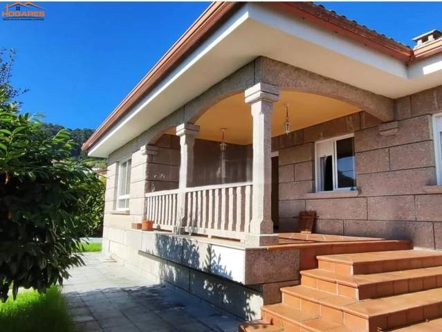 Casa-chalet en Venta en Carretera Vilanova Hio en O Hío