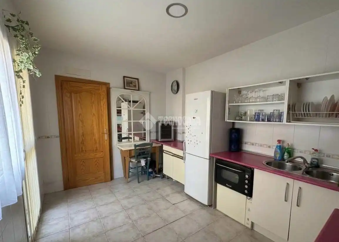 Habitatge amb terrassa en venda a Mengíbar, imagen 3