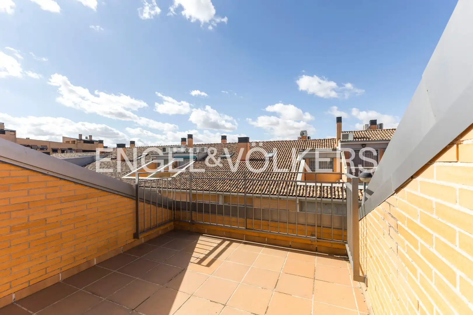 Terrassa de Casa adosada en venda en Leganés amb Aire condicionat, Calefacció i Jardí privat