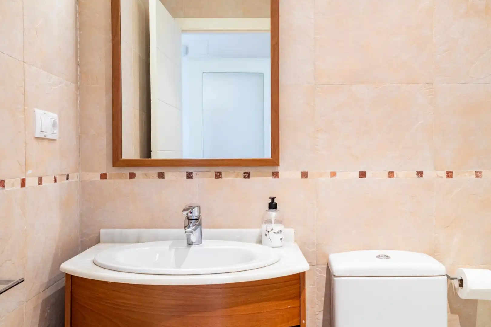 Badezimmer von Wohnung zum Verkauf in Sabiñánigo mit Heizung, Parkett und Terrasse
