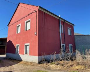 Vista exterior de Casa o xalet en venda en Camponaraya amb Calefacció