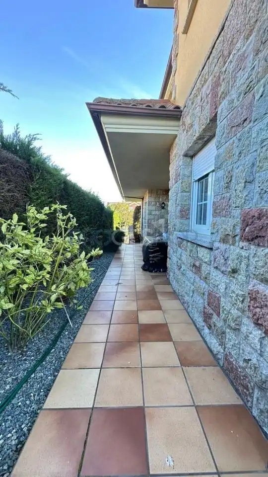 Terraza de Casa o chalet en venta en Sariegos con Calefacción, Jardín privado y Terraza