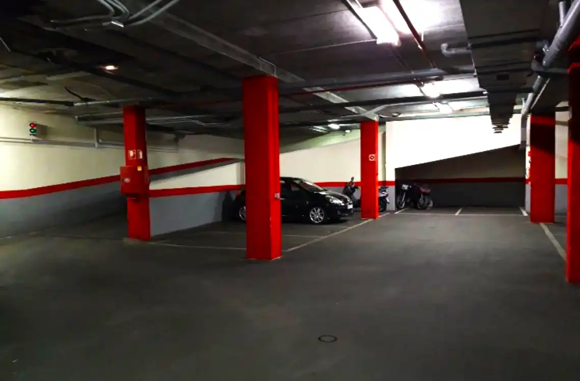 Garage zum Verkauf in CEDRA, Getafe Norte