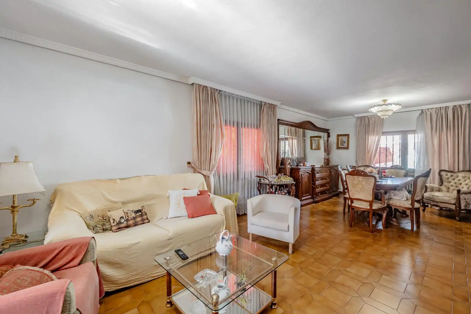 Living room of Houses for sale in Madrid  with Heating, Private garden and Terrace