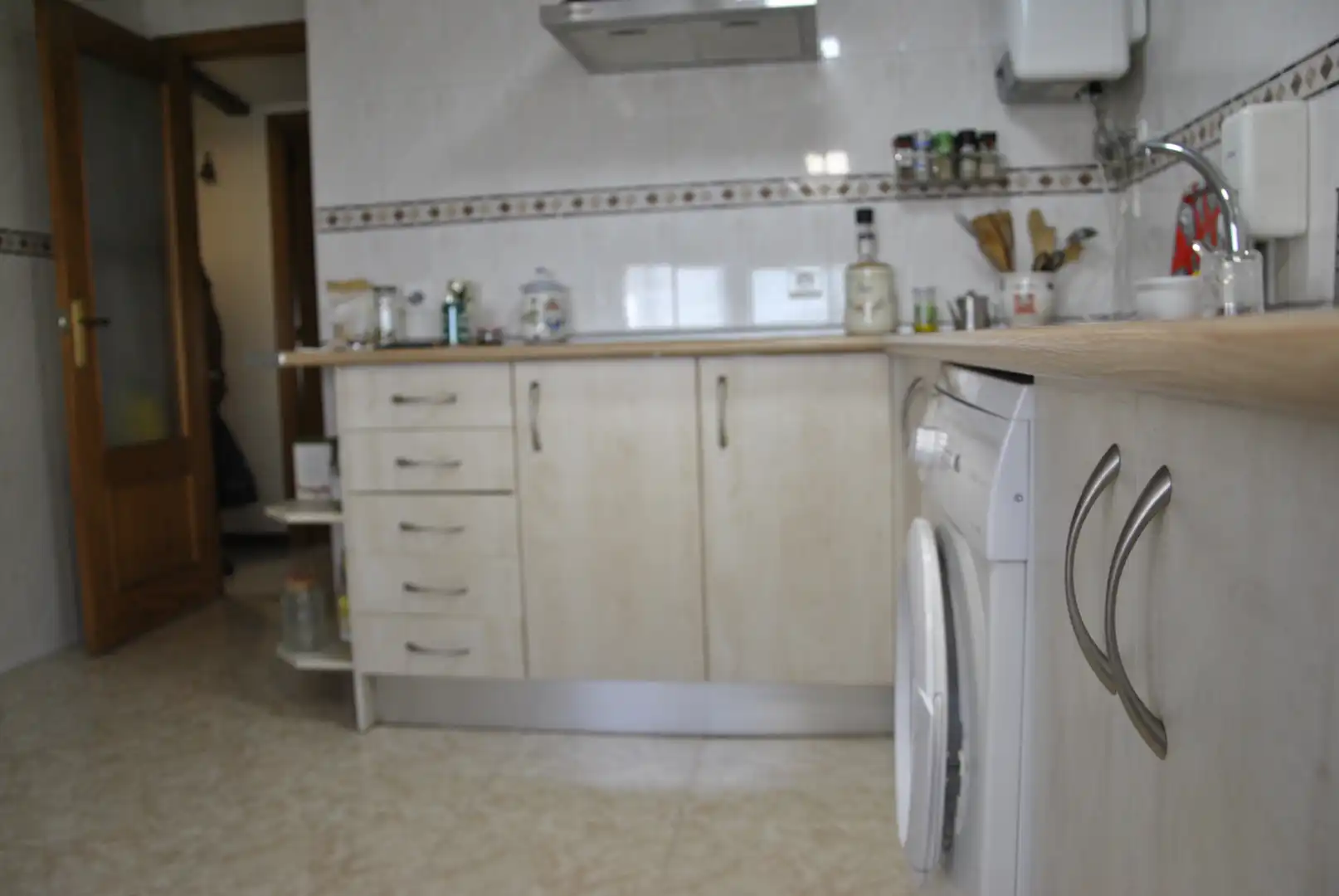 Küche von Wohnung zum Verkauf in Arroyomolinos de la Vera mit Klimaanlage, Heizung und Möbliert