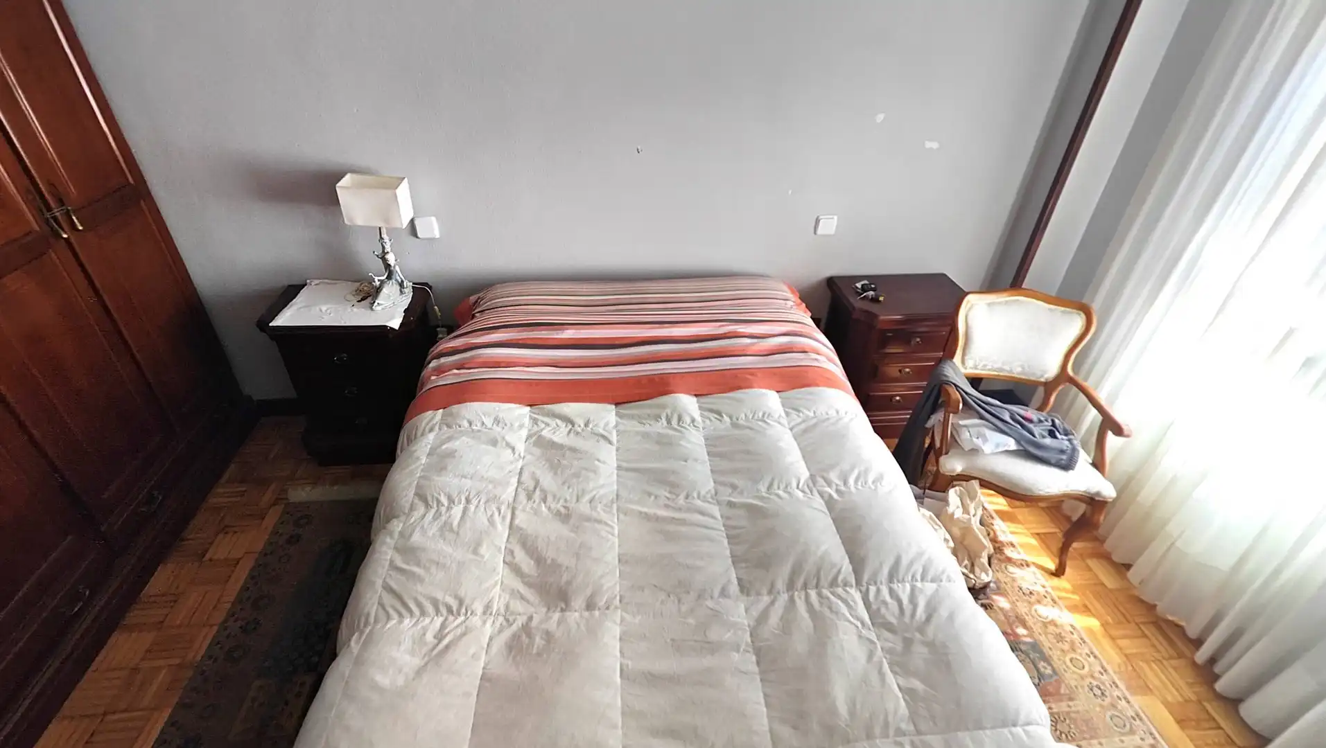 Habitación de Piso en venta en Santiago de Compostela  con Calefacción, Trastero y Amueblado