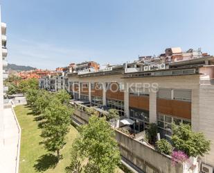 Exterior view of Apartment for sale in  Barcelona Capital  with Air Conditioner, Heating and Parquet flooring