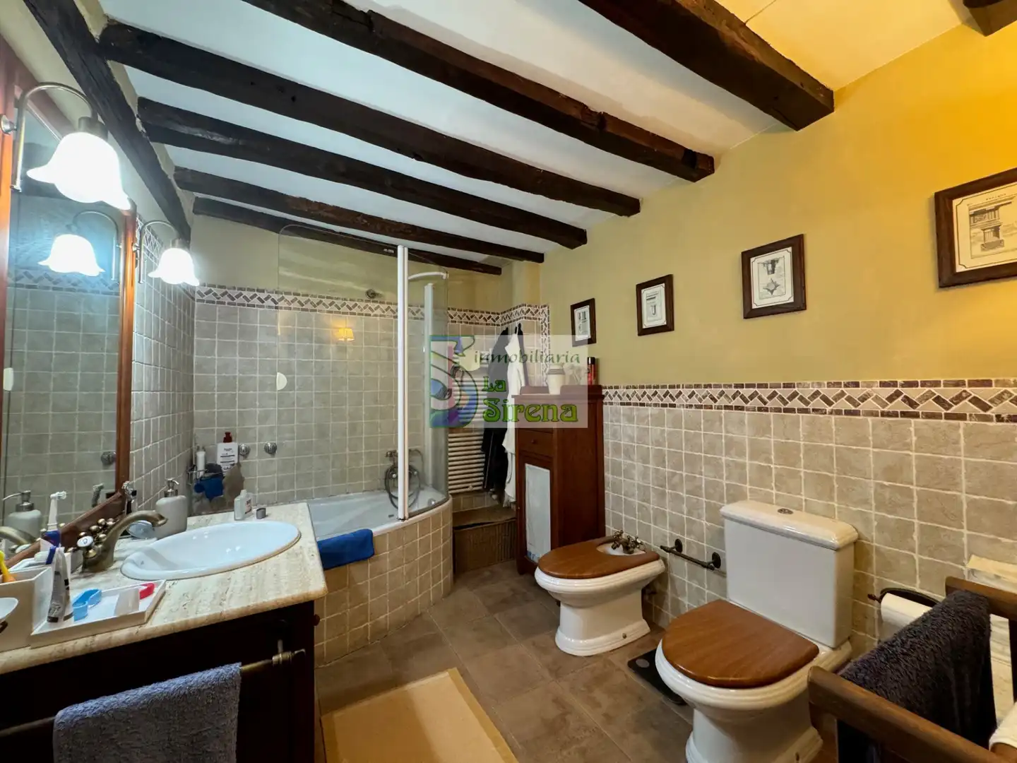 Baño de Casa o chalet en venta en Castro-Urdiales con Calefacción, Jardín privado y Terraza