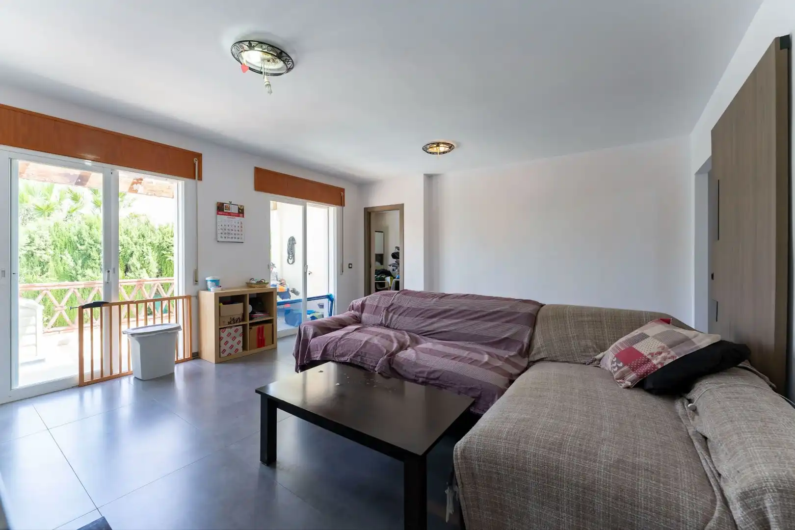 Sala d'estar de Casa o xalet en venda en Coín amb Piscina