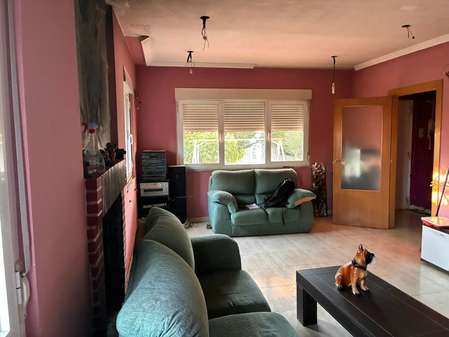 Sala d'estar de Casa o xalet en venda en Calvarrasa de Arriba amb Calefacció i Terrassa