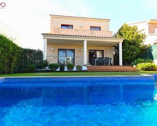 Swimming pool of House or chalet for sale in El Vendrell  with Air Conditioner, Terrace and Swimming Pool