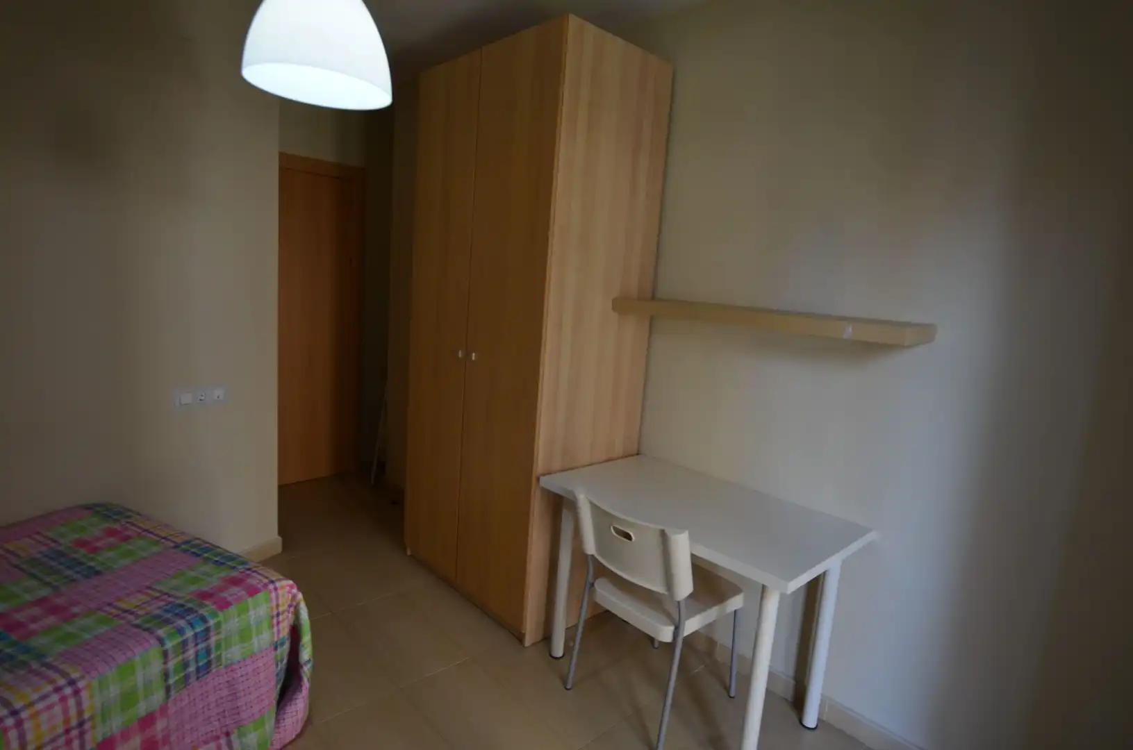 Bedroom of Flat for rent in Granada  with Heating, Furnished and Oven