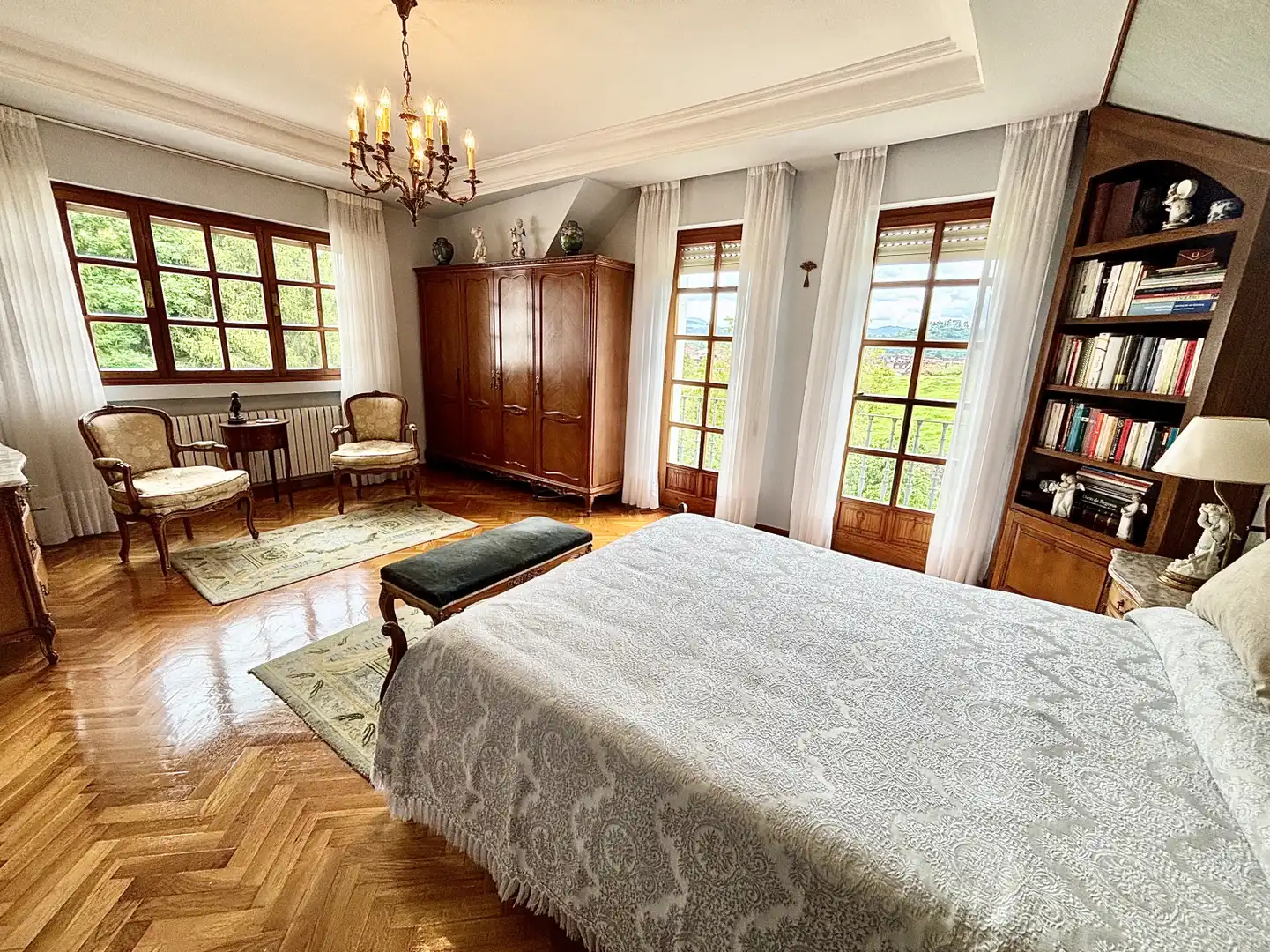 Bedroom of Houses for sale in Sariego  with Heating, Private garden and Parquet flooring
