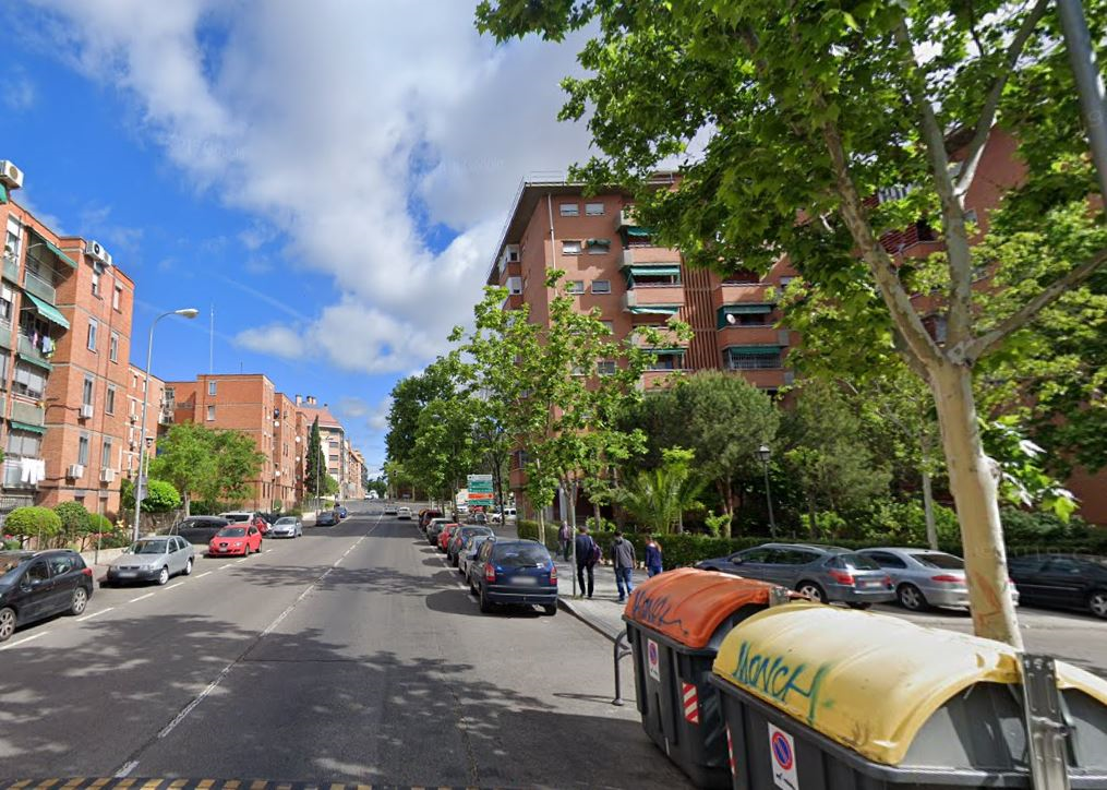 Vista exterior de Planta baixa en venda en  Madrid Capital