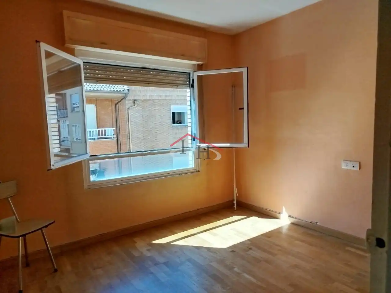 Piso en venta en León Capital  con Calefacción, Terraza y Trastero