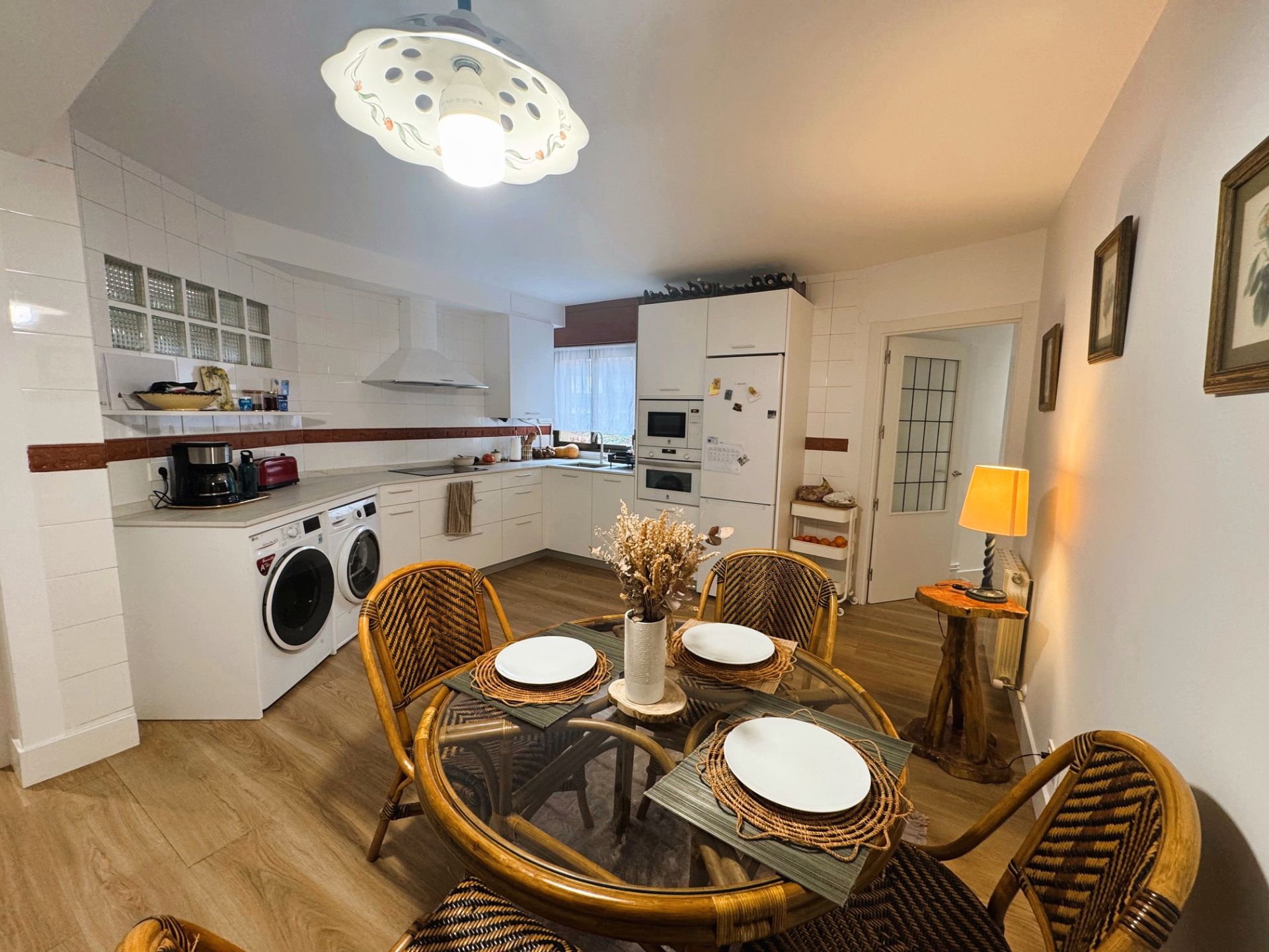 Cocina de Piso en venta en Getxo  con Calefacción, Parquet y Amueblado
