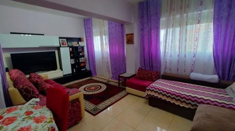 Foto 2 de Piso en venta en Santa Bárbara - Ciudad Deportiva, La Línea de la Concepción