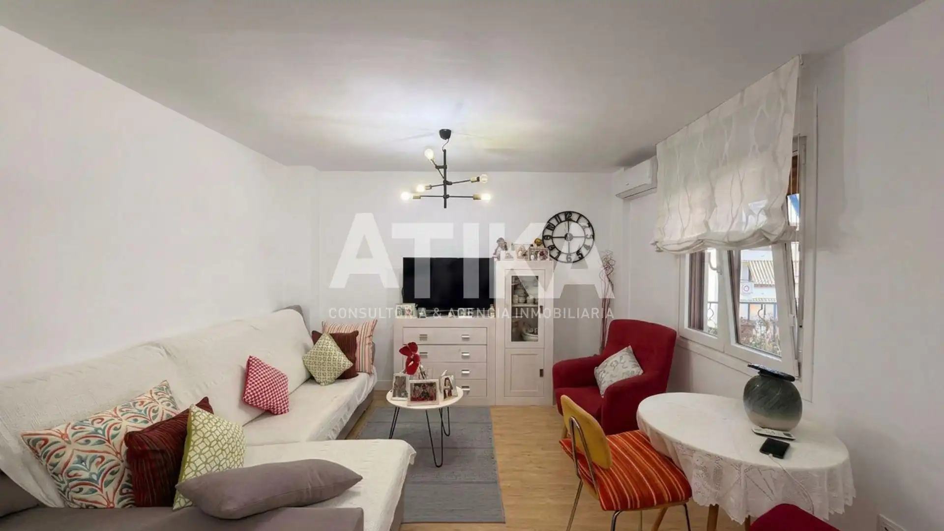 Living room of Flat for sale in Ontinyent  with Air Conditioner, Heating and Parquet flooring