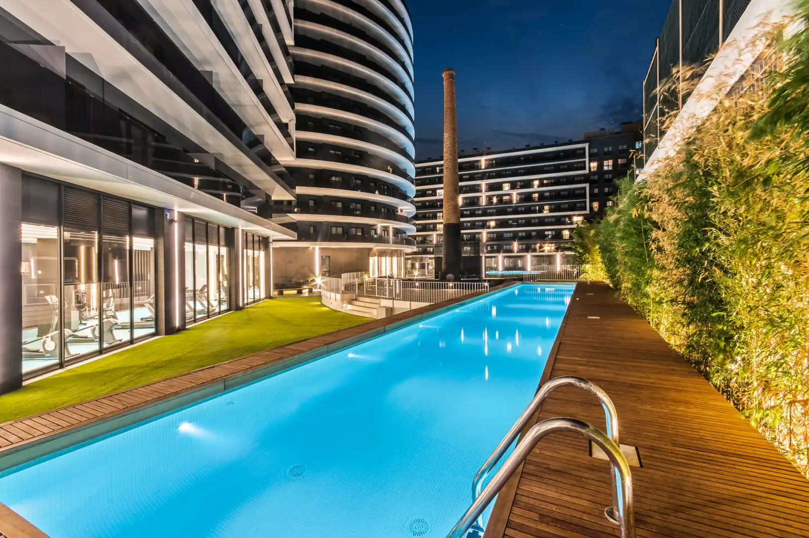 Piscina de Pis en venda en Barcelona amb Aire condicionat, Calefacció i Traster