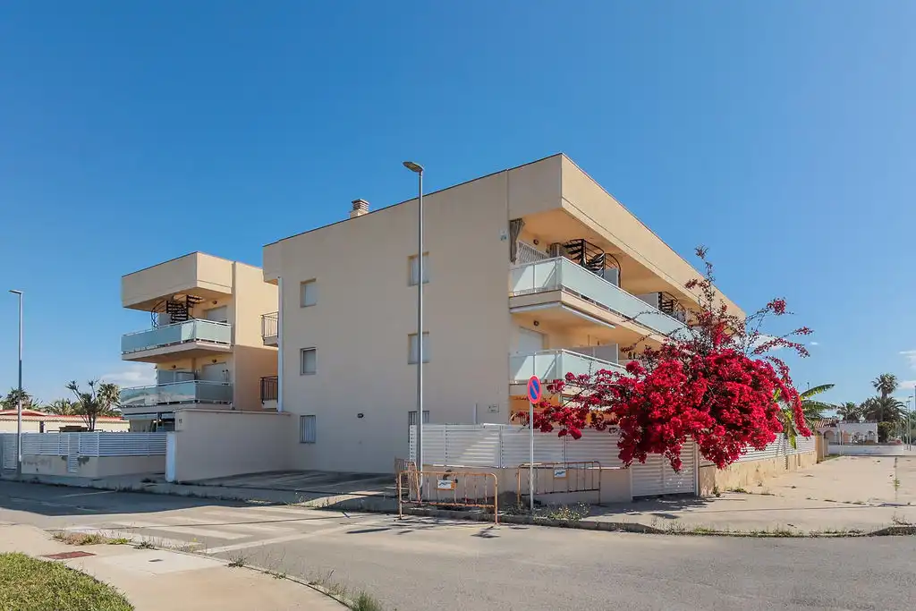 Vista exterior de Piso en venta en Amposta