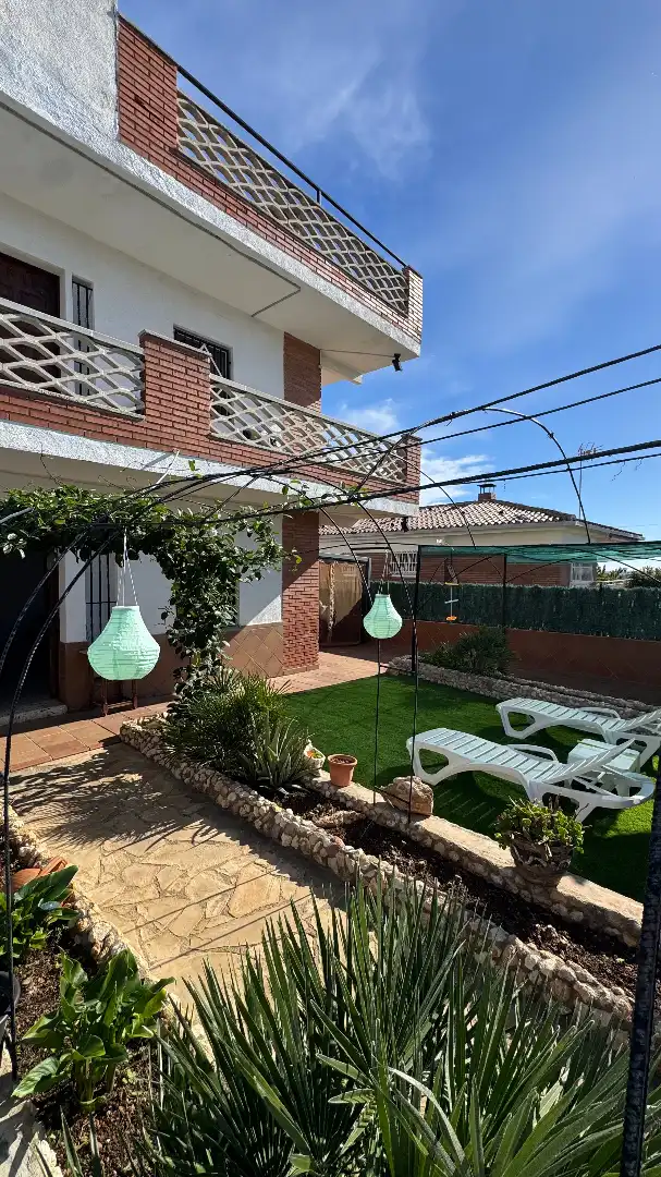Garden of Houses for sale in Torredembarra  with Air Conditioner, Heating and Private garden
