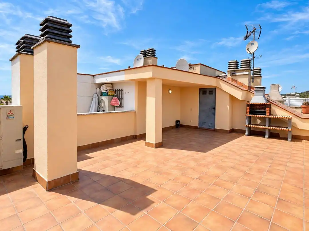 Appartement avec ascenseur à vendre à CARRER PINTOR MARIA CARBONELLOPIS 12