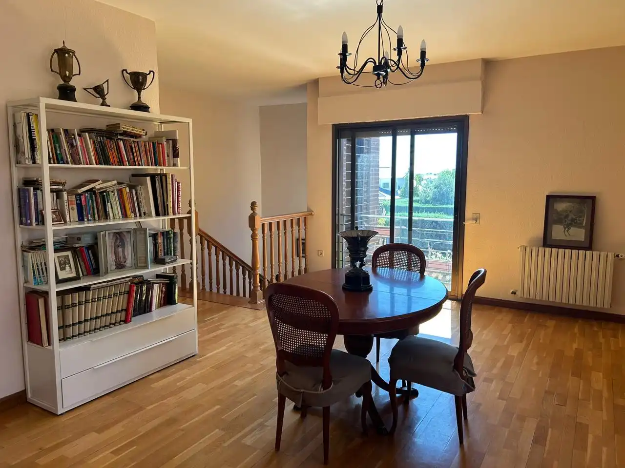 Comedor de Casa o chalet en venta en Majadahonda con Calefacción, Jardín privado y Parquet
