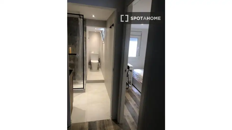 Piso con terraza en alquiler en Ciutat Vella, imagen 5