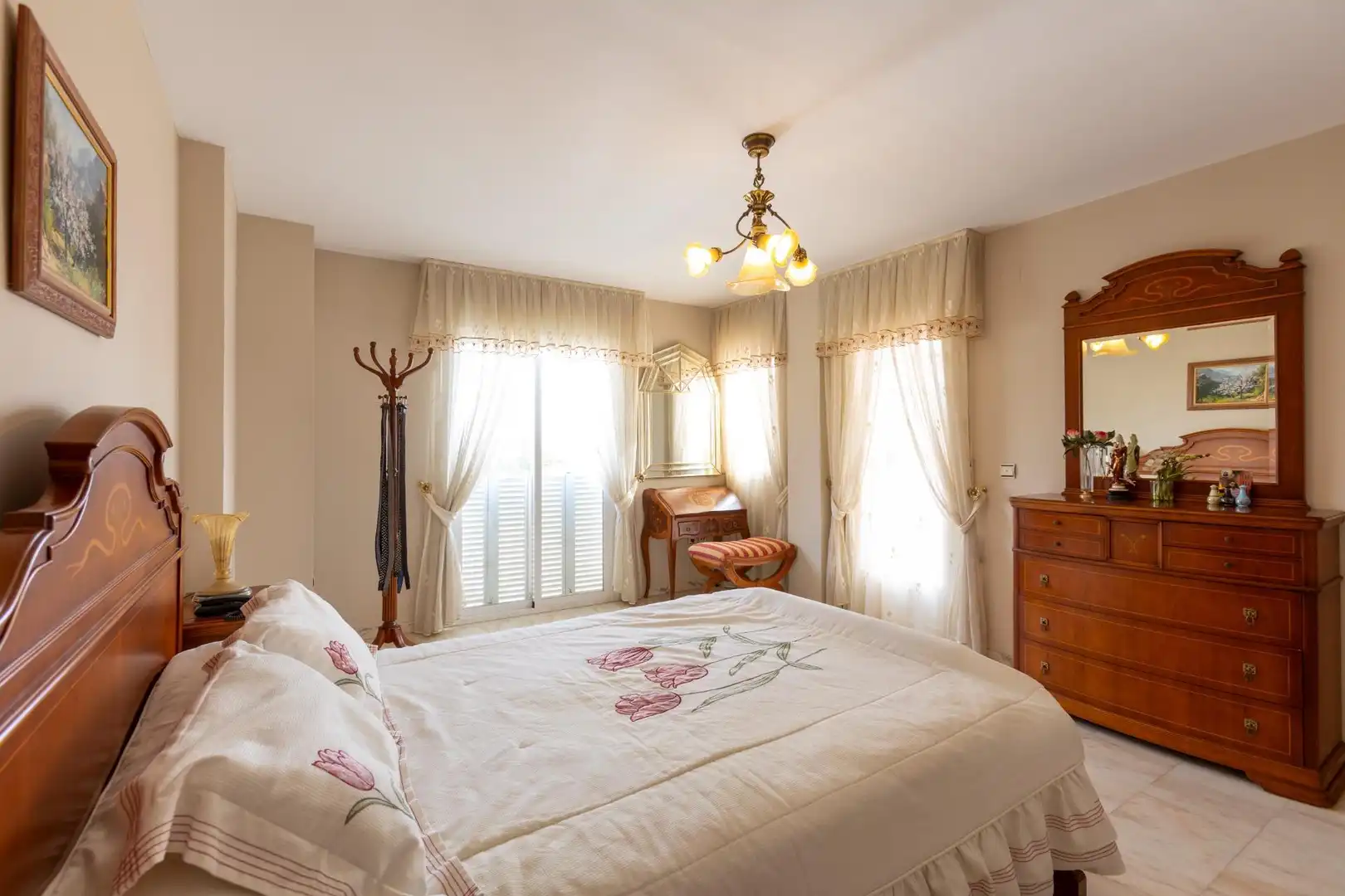 Habitación de Casa o chalet en venta en Motril con Calefacción, Jardín privado y Terraza