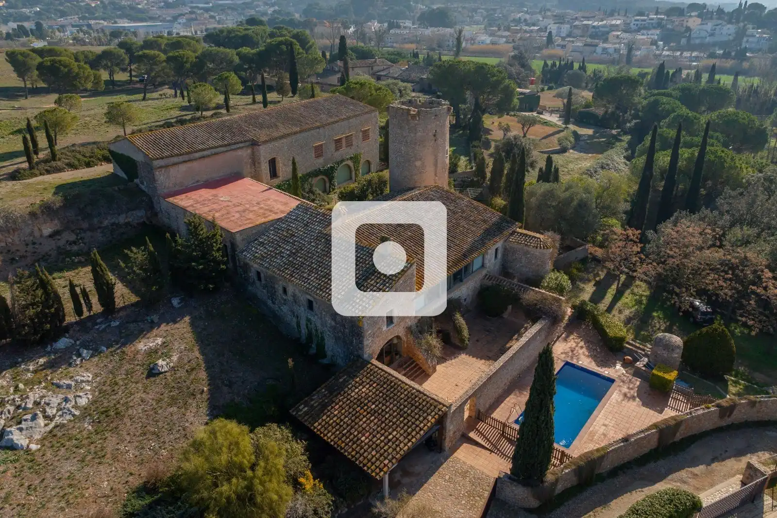 Vista exterior de Finca rústica en venda en L'Escala amb Calefacció i Piscina