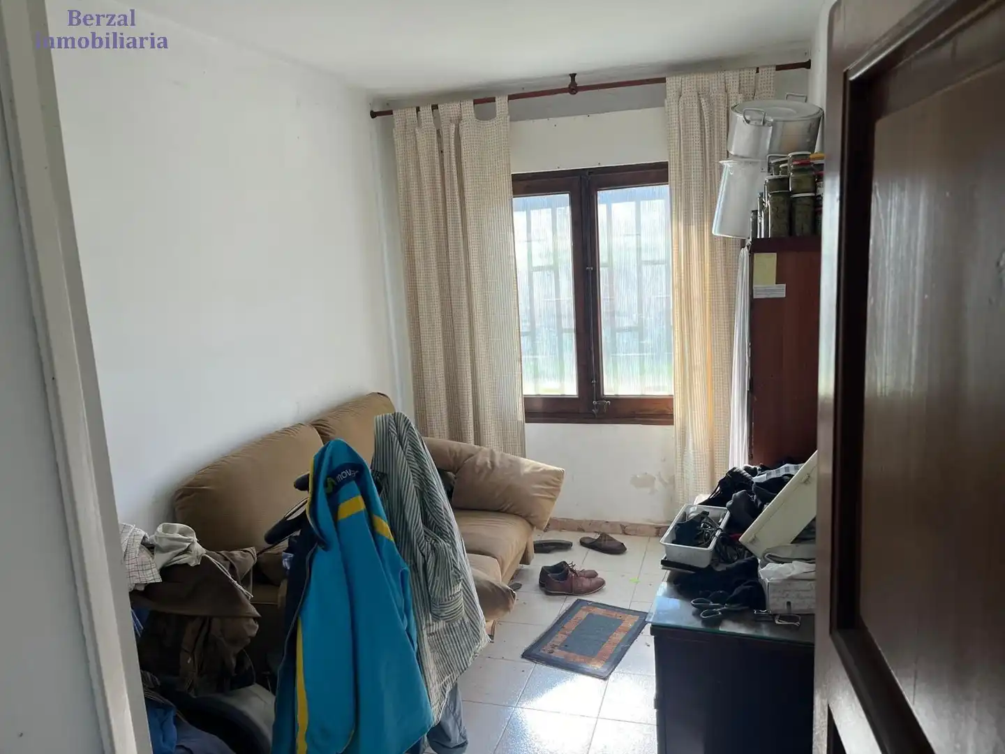 Habitación de Nave industrial en venta en  Logroño