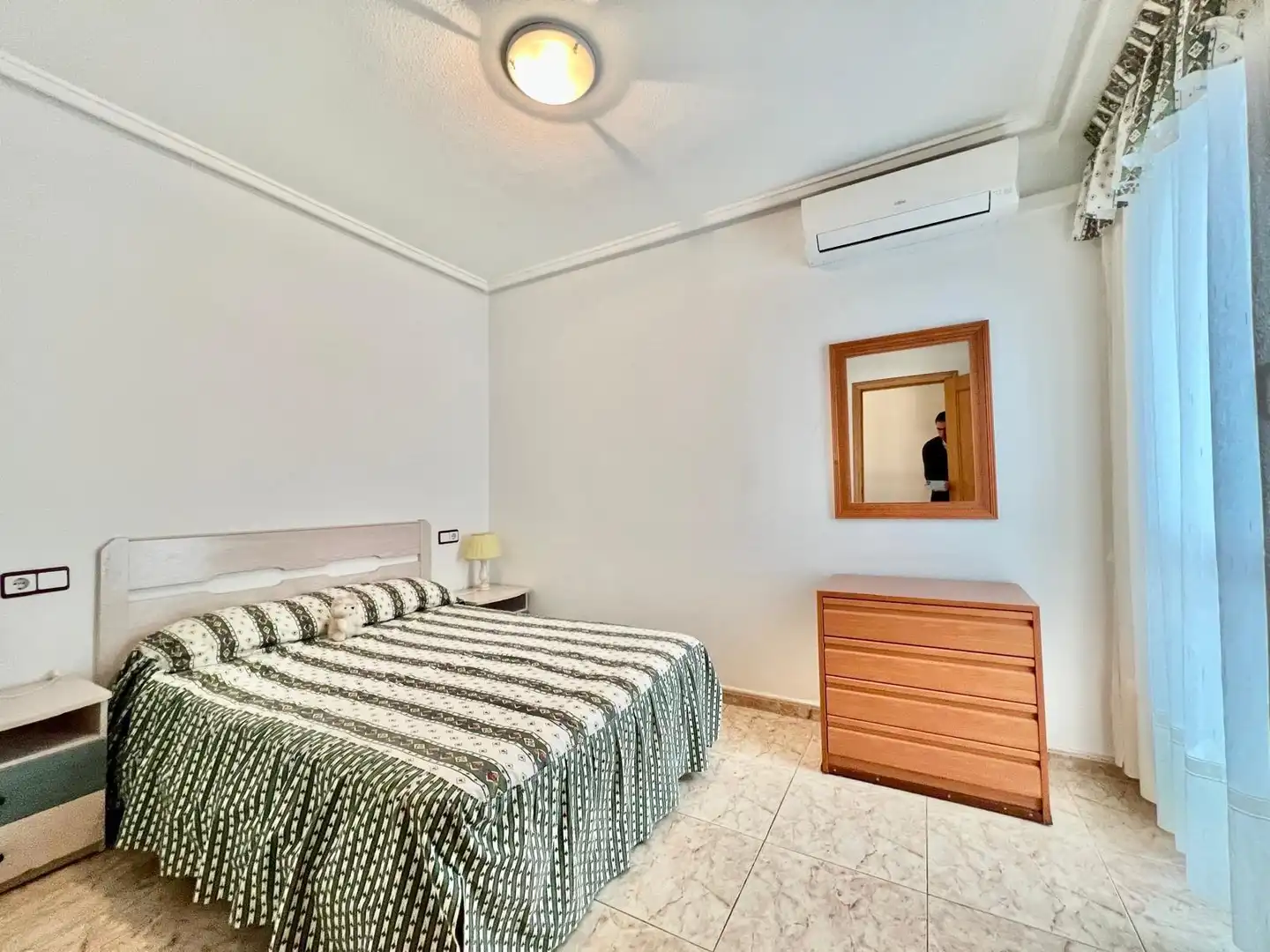 Schlafzimmer von Wohnungen zum Verkauf in Torrevieja mit Klimaanlage, Heizung und Möbliert