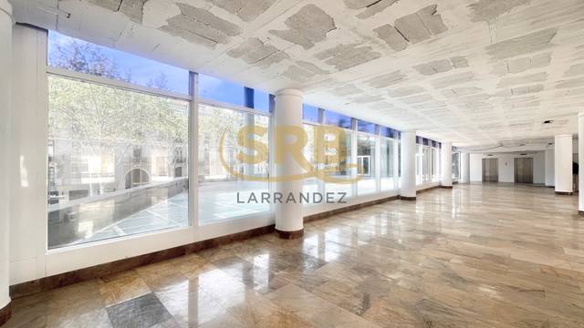 Oficina en Alquiler en La Rambla en Barri Gòtic