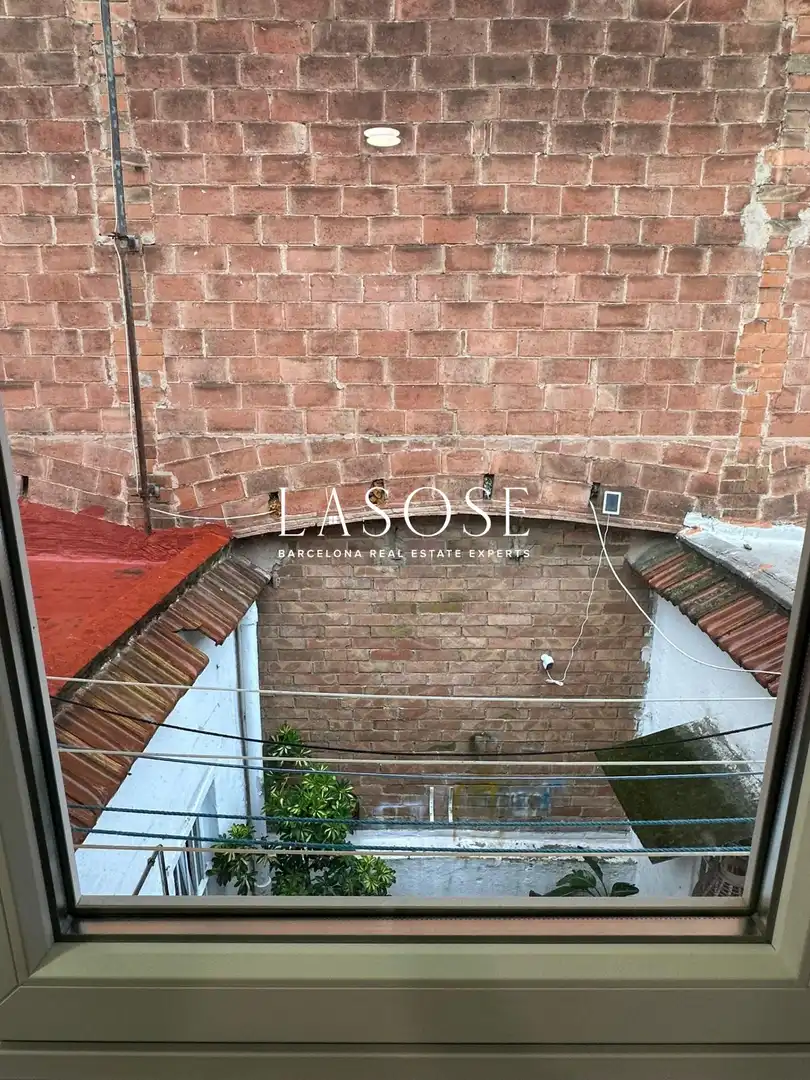 Exterior view of Flat for rent in L'Hospitalet de Llobregat  with Furnished and Balcony