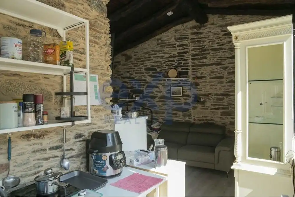 Küche von Country house zum Verkauf in Touro mit Privatgarten und Terrasse
