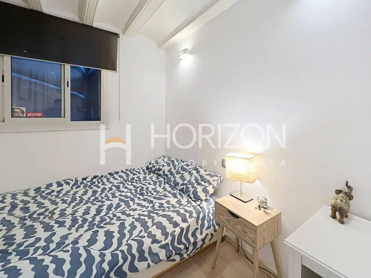 Dormitori de Apartament en venda en Barcelona amb Aire condicionat, Calefacció i Moblat