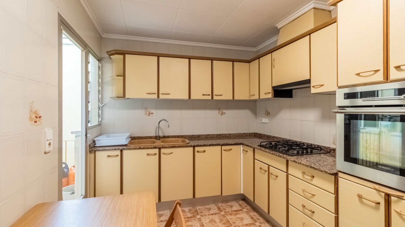 Kitchen of Flat for sale in Pedreguer  with Terrace and Storage room