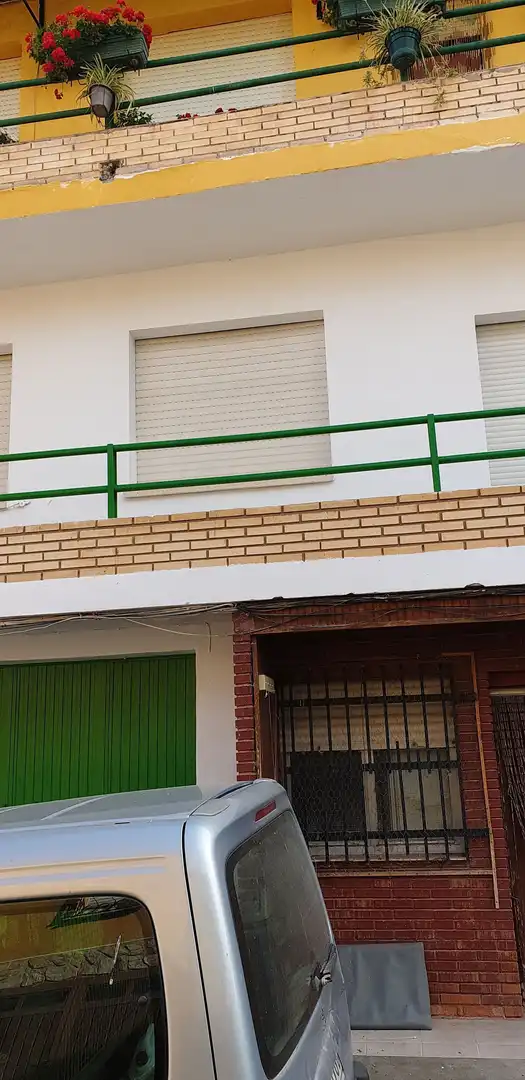 Vista exterior de Pis en venda en Lagunilla del Jubera amb Calefacció, Moblat i Rentadora