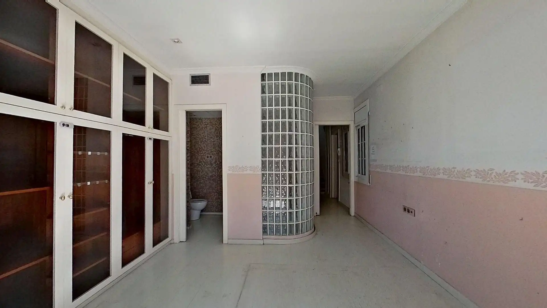 Einfamilien-Reihenhaus zum Verkauf in El Prat de Llobregat mit Privatgarten und Terrasse