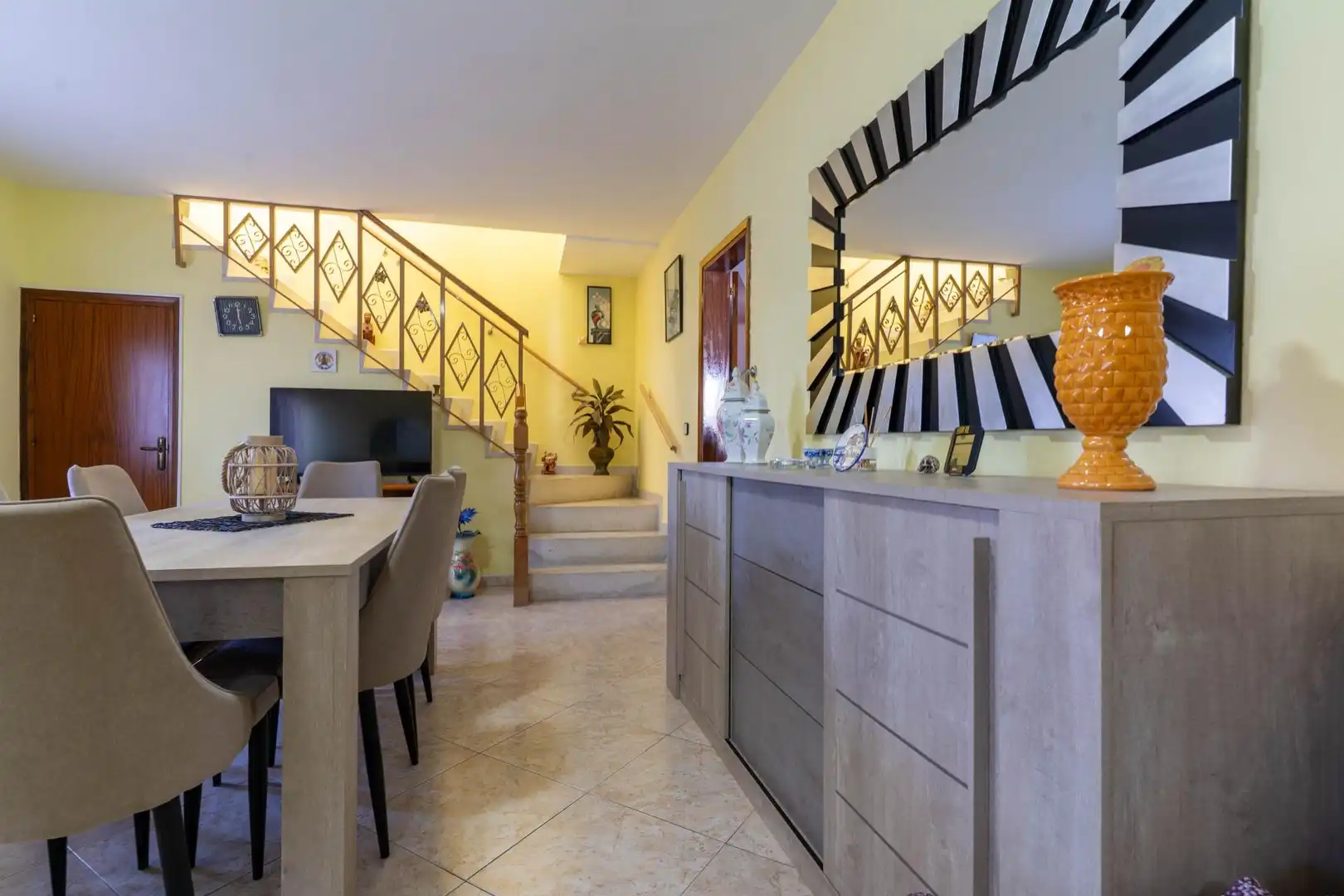 Comedor de Casa o chalet en venta en Olesa de Montserrat con Calefacción, Trastero y Piscina