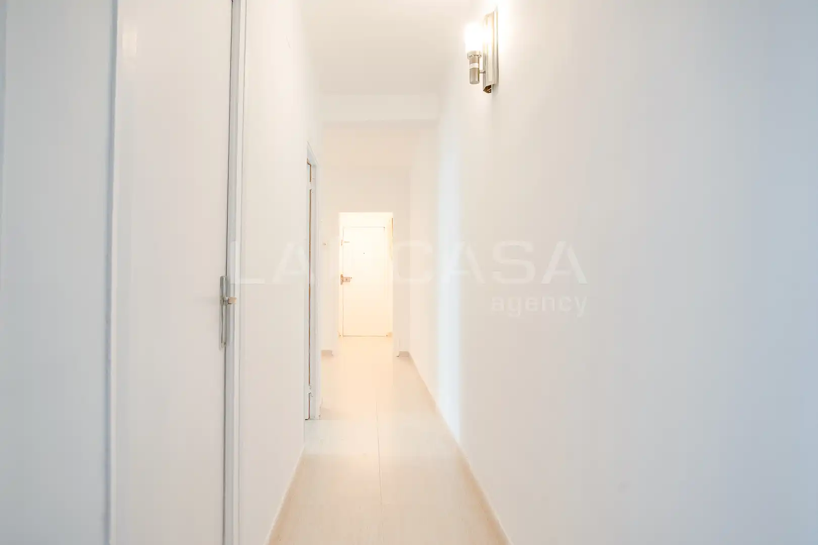 Flat for sale in Cornellà de Llobregat  with Heating