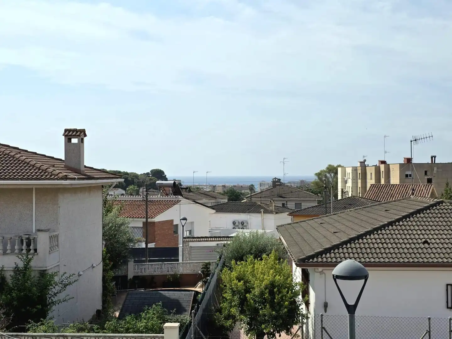 Exterior view of Houses for sale in Cunit  with Community pool