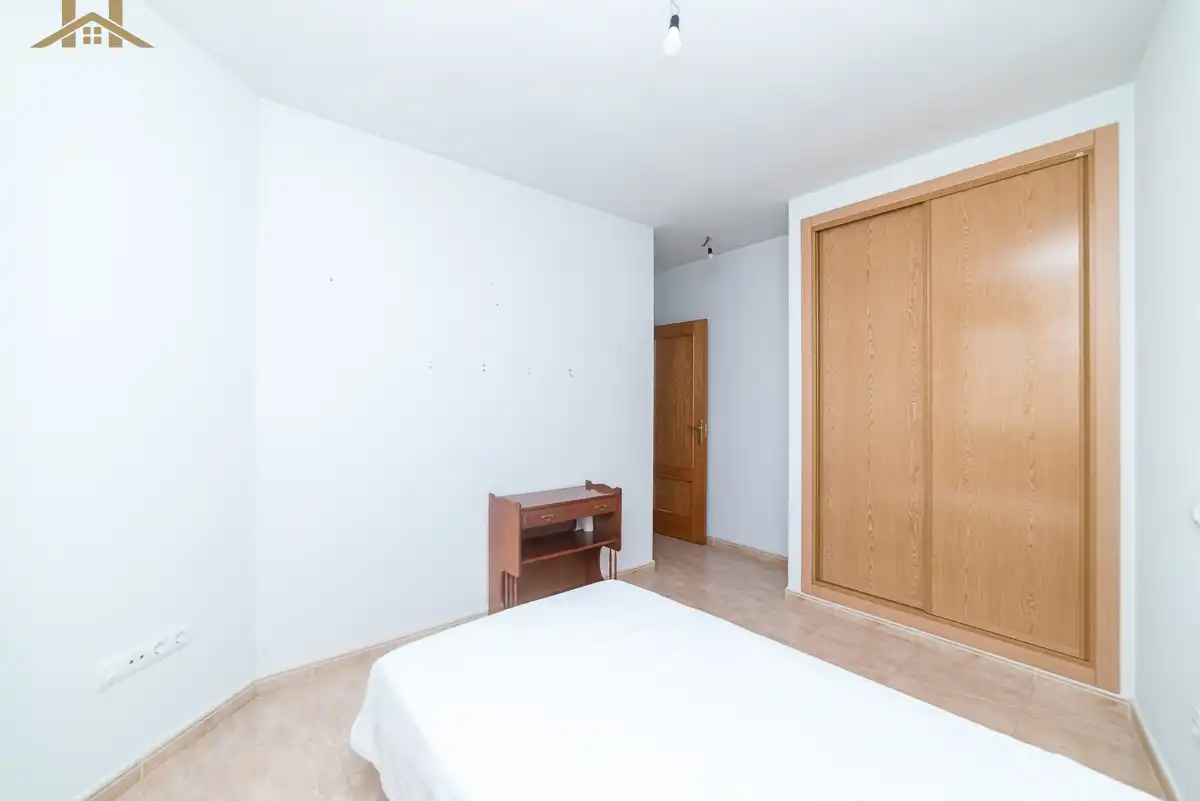 Bedroom of Flat for sale in La Adrada   with Heating and Balcony