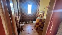 Bathroom of House or chalet for sale in San Martín de Valdeiglesias  with Heating, Private garden and Storage room