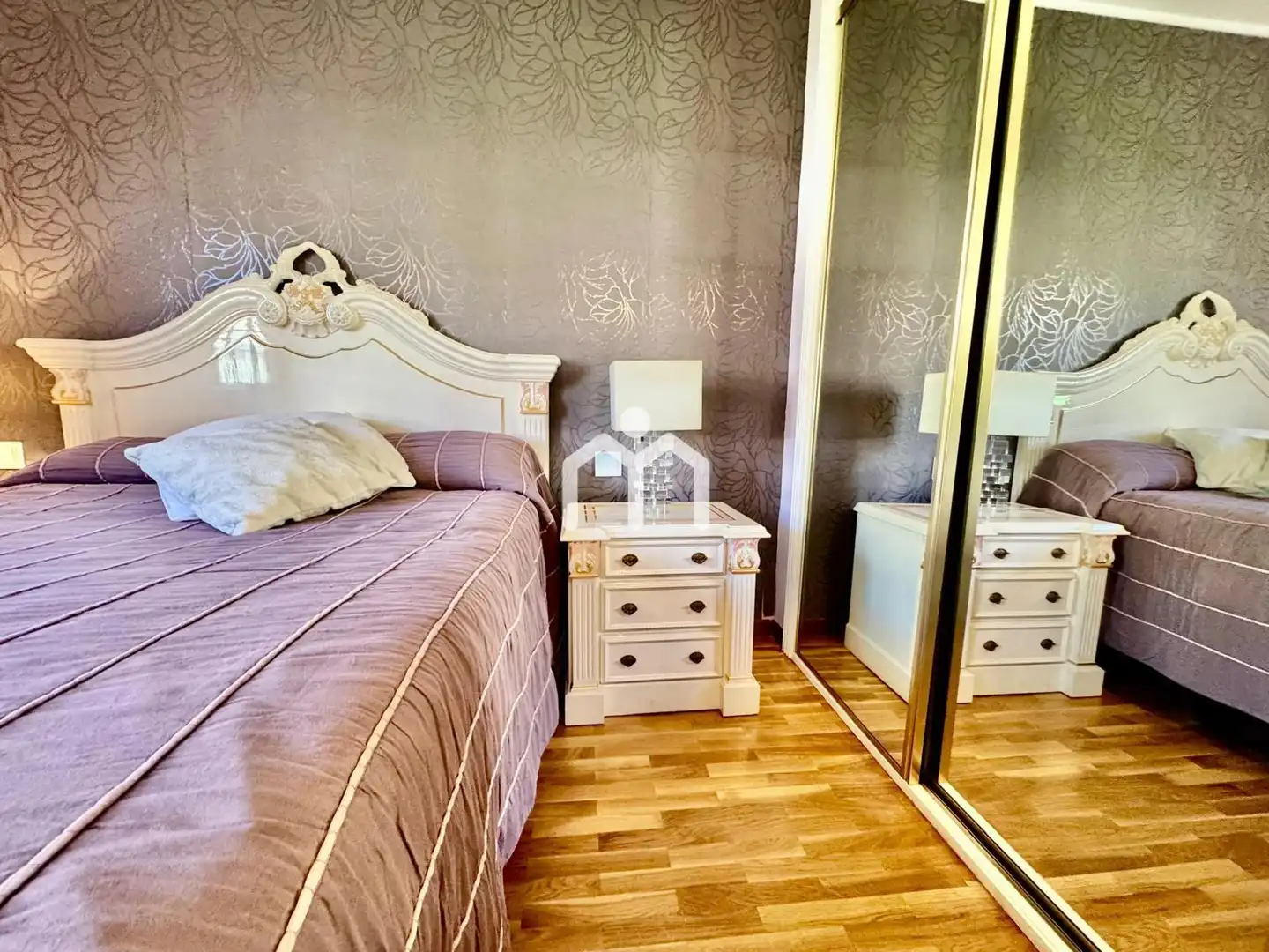 Dormitori de Casa o xalet en venda en Badalona amb Aire condicionat, Calefacció i Jardí privat