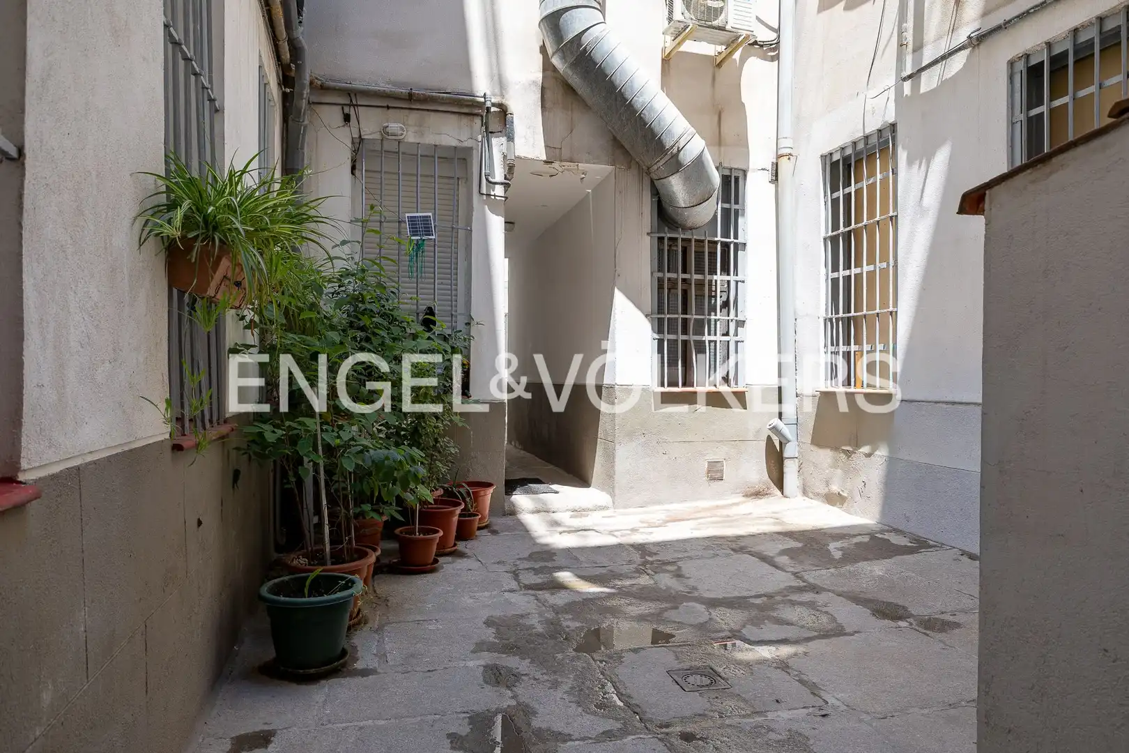 Vista exterior de Piso en venta en Madrid con Aire acondicionado y Calefacción