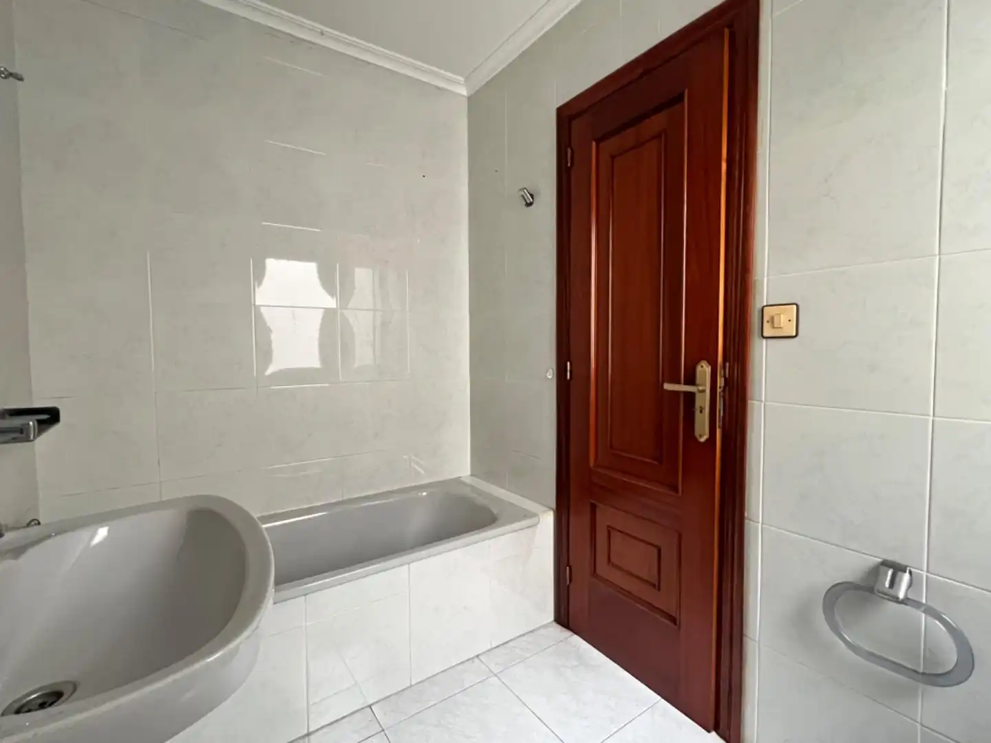 Baño de Piso en venta en Verín con Calefacción, Jardín privado y Terraza