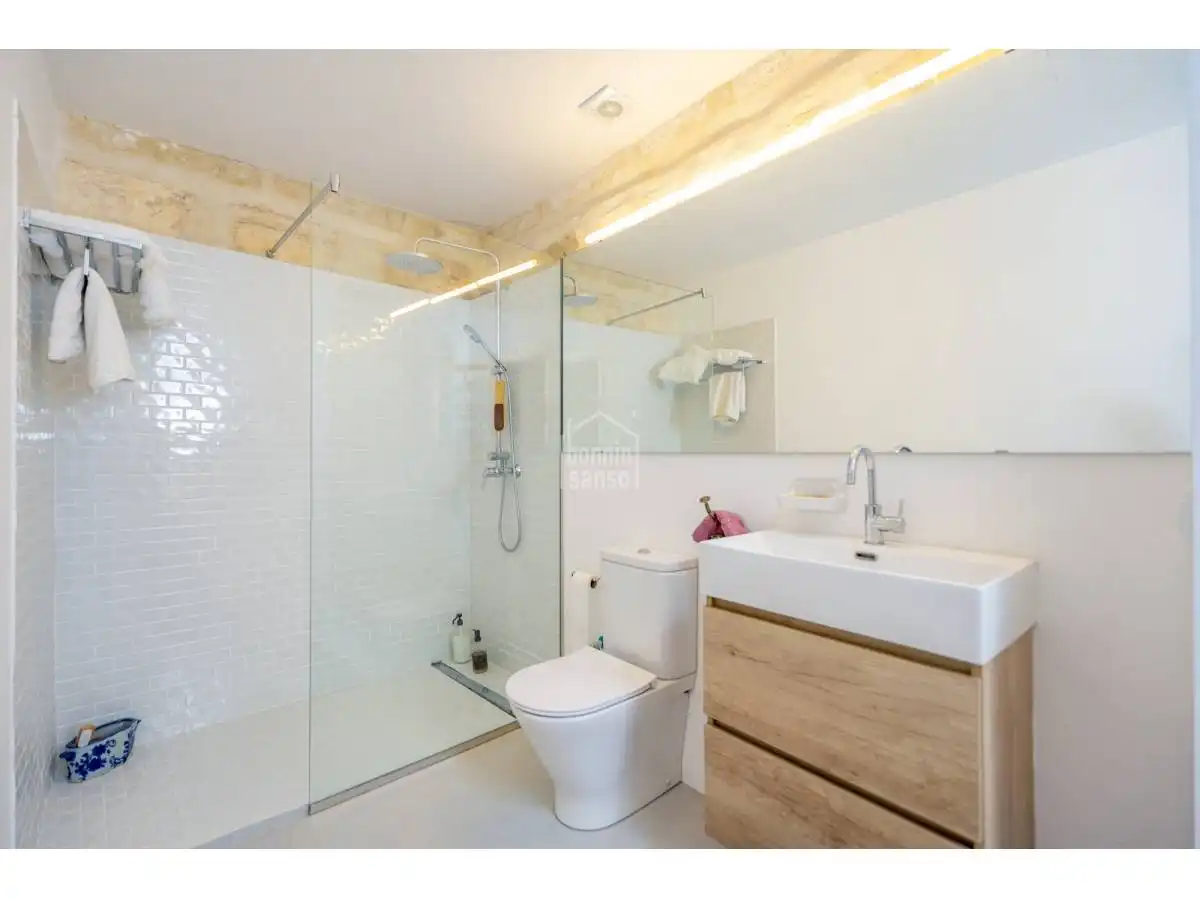 Baño de Apartamento en venta en Alaior con Calefacción, Terraza y Amueblado