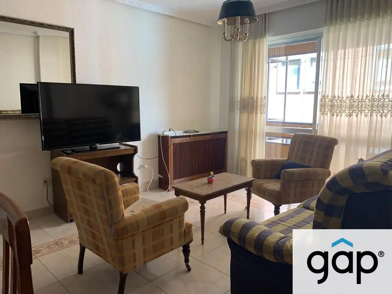 Living room of Flat for rent in Cuenca  with Heating, Terrace and Furnished